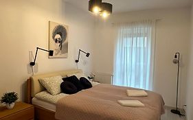 Apartament GB przy PCK 3A z bezpłatnym parkingiem by Gingerbread Apartments